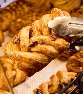 Jalousie canadienne-gosette aux noix de pecan, préglacé